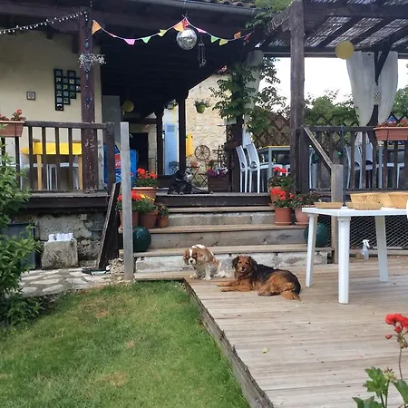 Chambres Dhotes La Charrue Vendégház